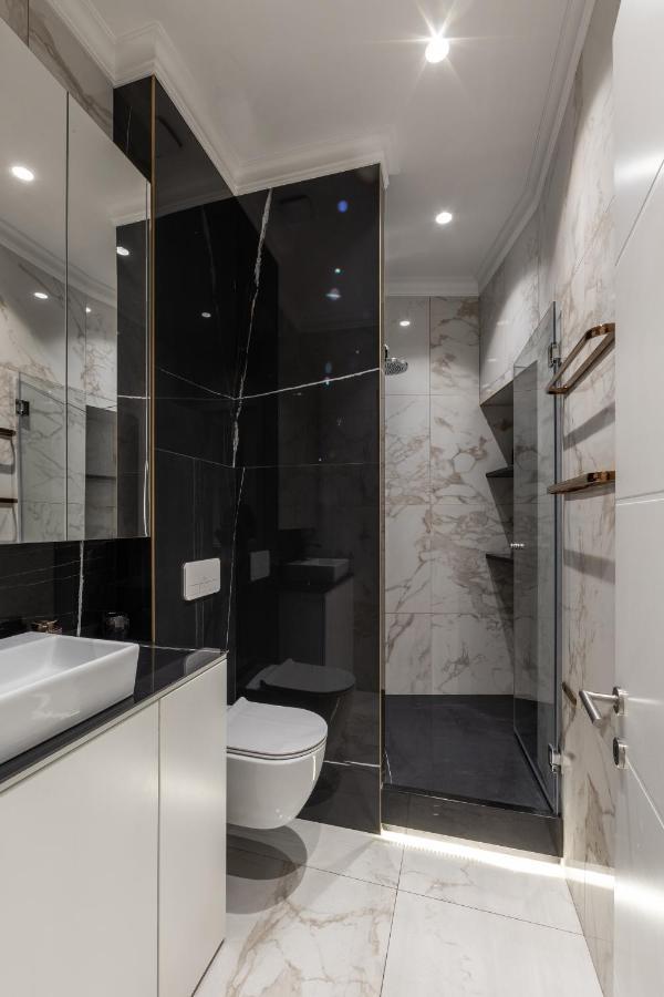 Max Central Apartment Belgrade Extérieur photo