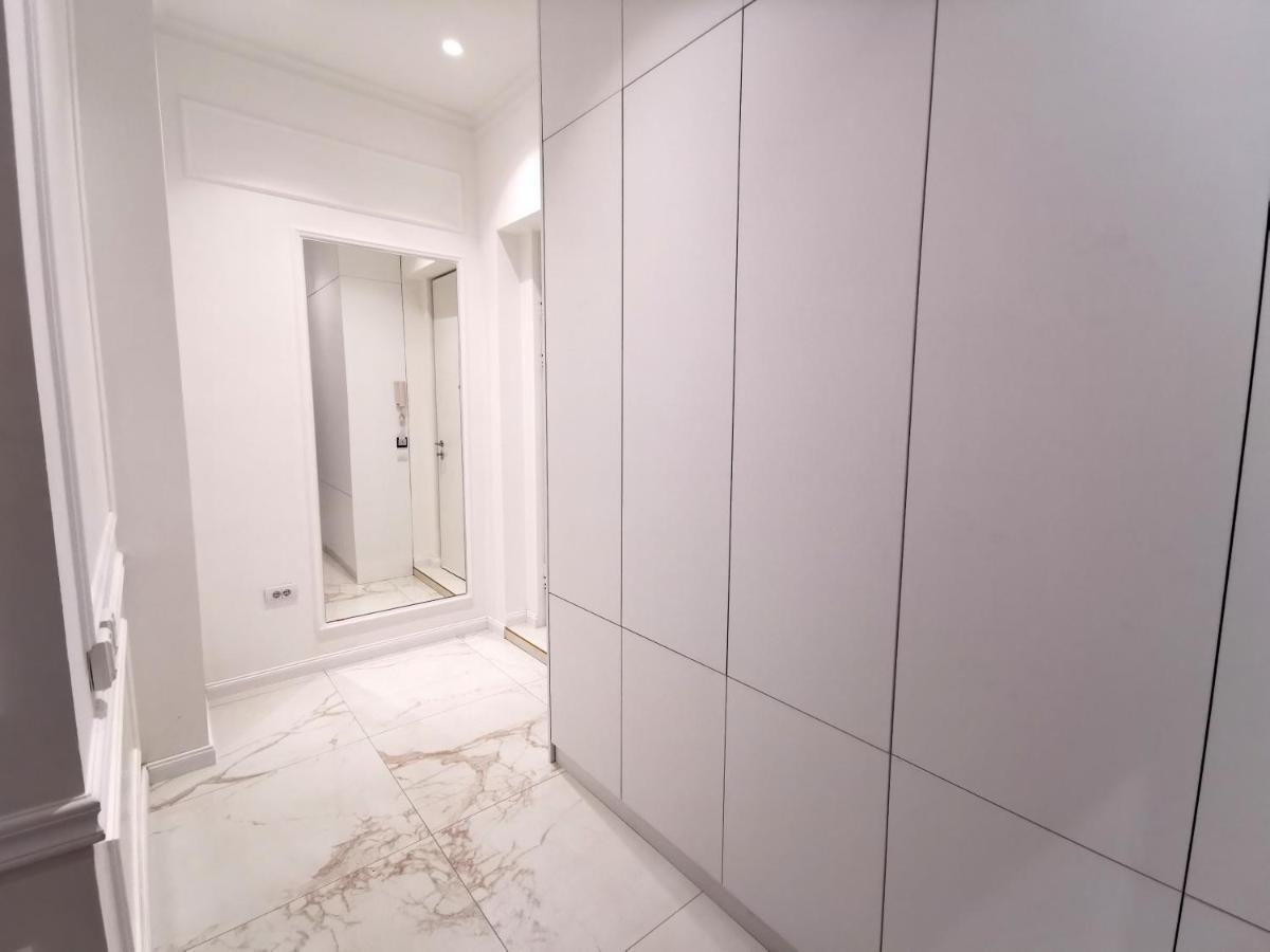 Max Central Apartment Belgrade Extérieur photo